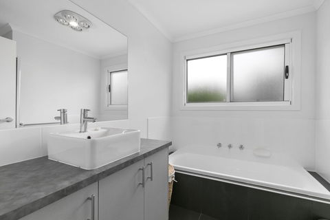 Fantasea - Free Foxtel & Wifi - Accommodation Rockhampton 2