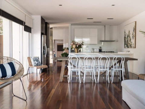 Spinnakers Waterfront - Accommodation Rockhampton 4
