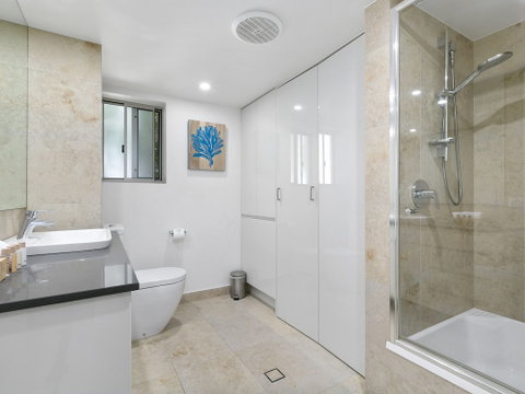 Breathtaking Views Across Noosa Unit 1 Taralla 18 Edgar Bennett Avenue - Accommodation Rockhampton 3