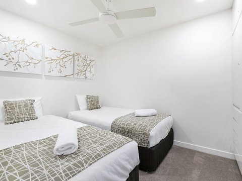 Breathtaking Views Across Noosa Unit 1 Taralla 18 Edgar Bennett Avenue - Accommodation Rockhampton 2