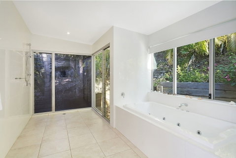 Private Little Cove Retreat Minutes To Hastings St. 3 Baywoods - Accommodation Rockhampton 2