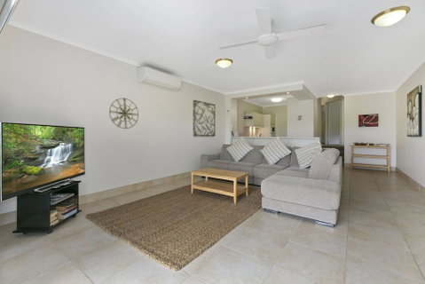 Charming Noosa Heads Apartment Laguna Bay Views Unit 6 Taralla 18 Edgar Bennett Avenue - Accommodation Rockhampton 4