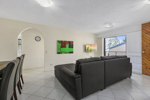 Hop Skip Jump Away From Hastings Unit 6 Descola 6 Noosa Drive - Accommodation Rockhampton 5