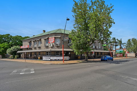 Imperial Hotel Singleton - Accommodation Rockhampton 1