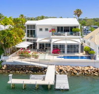 42 Noosa Parade - Accommodation Rockhampton
