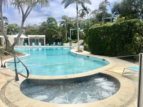 Quiet Oasis Apartment With Rooftop Spa - Accommodation Rockhampton 5