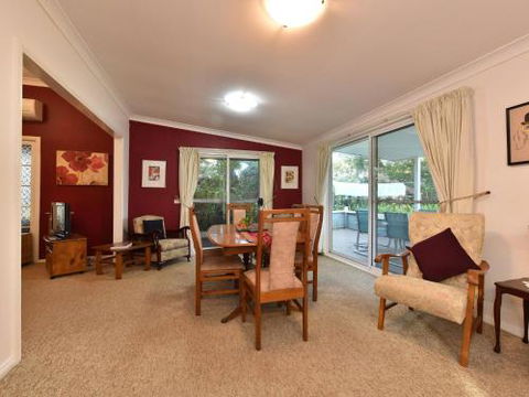 Tabitha Hill Cottage - Accommodation Rockhampton 5