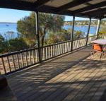 CDC 625 Beach House incl.rear 2BR studio - Accommodation Rockhampton