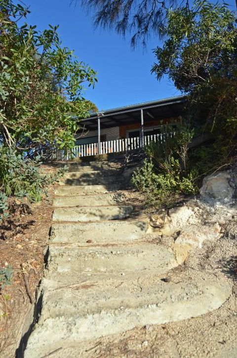 CDC 625 Beach House - Accommodation Rockhampton 2