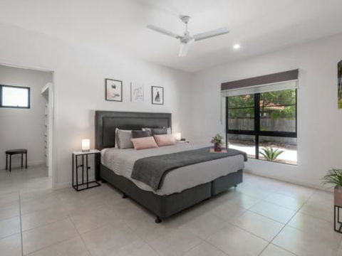 Waves Tropicana Clifton Bea - Accommodation Rockhampton 4