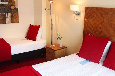 Waringa - Accommodation Rockhampton 6