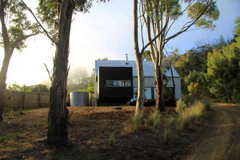 Big.Shed.House - Accommodation Rockhampton 5