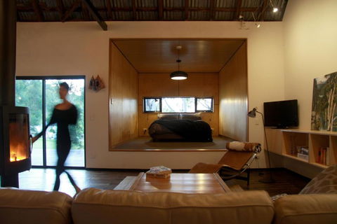 Big.Shed.House - Accommodation Rockhampton 2