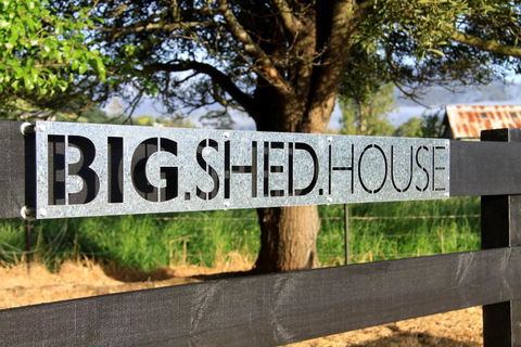 Big.Shed.House - Accommodation Rockhampton 4