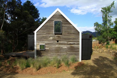 Big.Shed.House - Accommodation Rockhampton 6