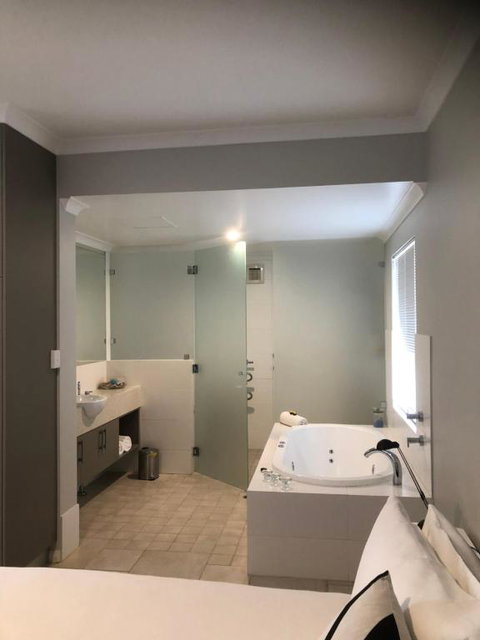 Studio Tramonto - Accommodation Rockhampton 3