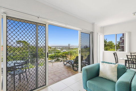 Stylish Apartment With Stunning Views Unit 7 Taralla 16 18 Edgar Bennett Avenue Noosa Heads - Accommodation Rockhampton 3