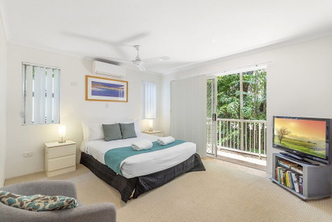 Stylish Apartment With Stunning Views Unit 7 Taralla 16 18 Edgar Bennett Avenue Noosa Heads - Accommodation Rockhampton 5
