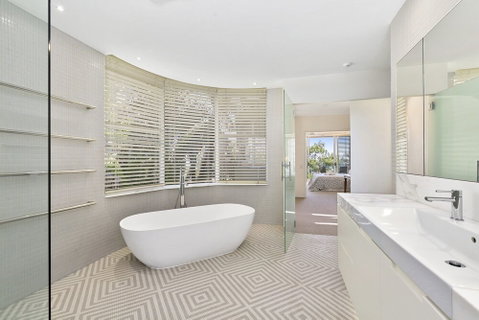 Spectacular Penthouse In Little Cove Noosa Heads Unit 2 Cuvee 29 Allambie Rise - Accommodation Rockhampton 6