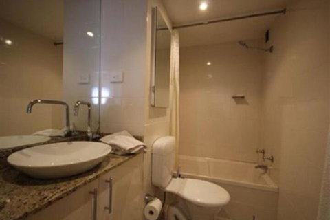 Savoy - Accommodation Rockhampton 1