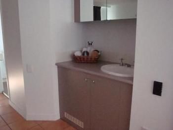 Bonapartes Serviced Apartments - Accommodation Rockhampton 1