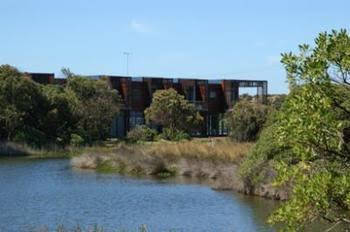 Inlet Beach Apartments - Accommodation Rockhampton 0