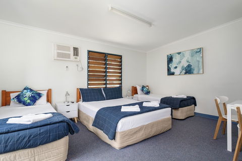 Tin Can Bay's Sleepy Lagoon Motel - Accommodation Rockhampton 1