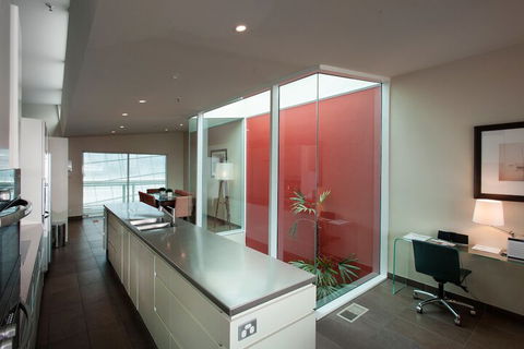 Sullivans Cove Apartments - Accommodation Rockhampton 4