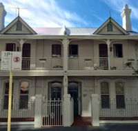Hay Street Travellers Inn Hostel - Accommodation Rockhampton