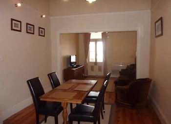Royal Apartments - Accommodation Rockhampton 0