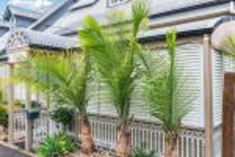 One Thornbury Boutique B & B - Accommodation Rockhampton 0