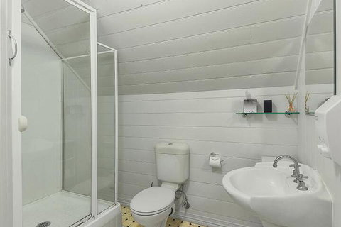 One Thornbury Boutique B & B - Accommodation Rockhampton 7