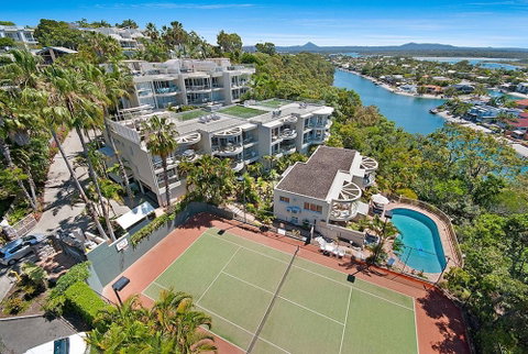 Noosa Crest - Accommodation Rockhampton 0