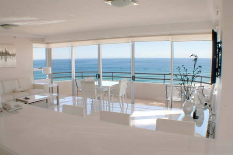Zenith Ocean Front Apartments - Accommodation Rockhampton 6