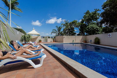 Waterways Luxury Apartments - Accommodation Rockhampton 4