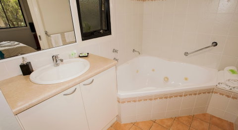 Goldfield Holiday Units - Accommodation Rockhampton 4