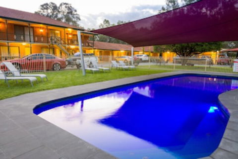 Advance Motel - Accommodation Rockhampton 0