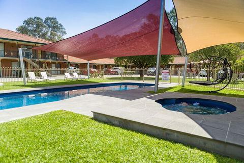 Advance Motel - Accommodation Rockhampton 2