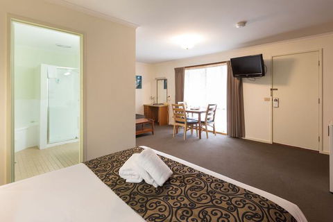 Advance Motel - Accommodation Rockhampton 4