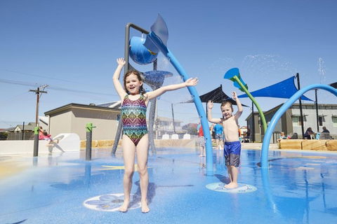 NRMA Victor Harbor Beachfront Holiday Park - Accommodation Rockhampton 3