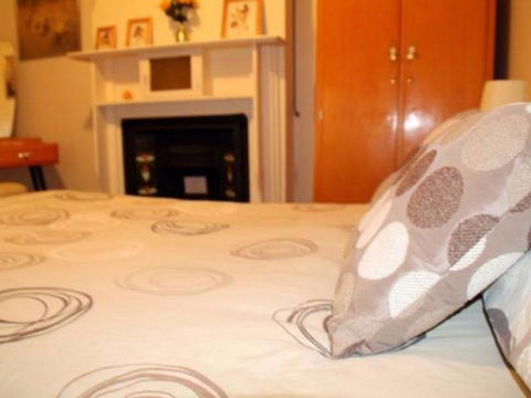 Squatters Cottage - Accommodation Rockhampton 4