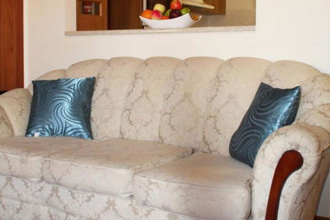 Sunset Retreat - Accommodation Rockhampton 2
