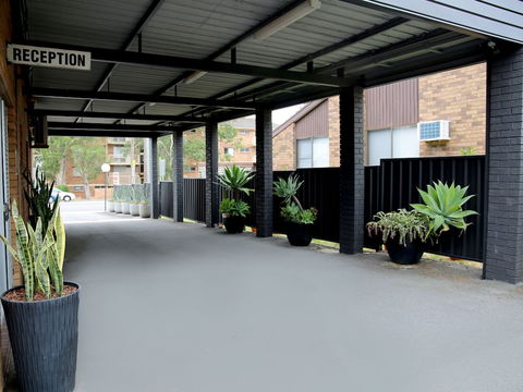Elizabeth Motor Inn - Accommodation Rockhampton 1