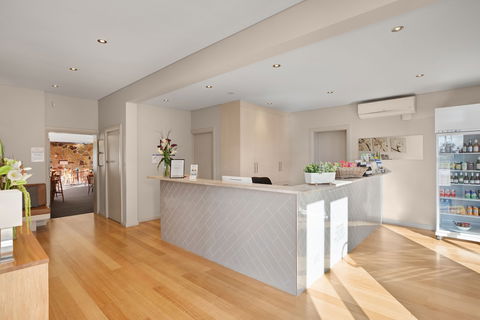 Adelaide Road Motor Lodge - Accommodation Rockhampton 4