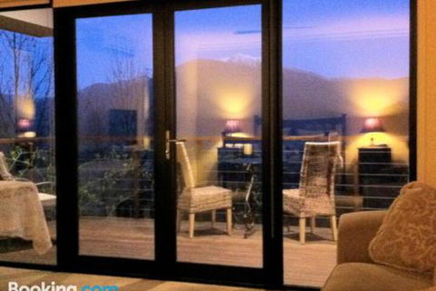 Birches Luxury Spa Chalets - Accommodation Rockhampton 0