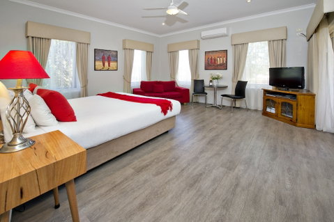 Vintages Accommodation - Accommodation Rockhampton 6