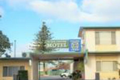 Town Centre Motel - Accommodation Rockhampton 0