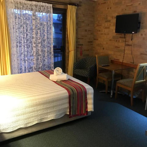 Hawks Nest Motel - Accommodation Rockhampton 4