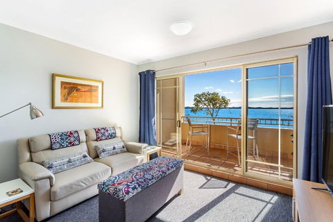 Whitesands - Accommodation Rockhampton 2