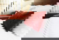 Great Ocean Road Holidays Lorne Chalet Apartment 11 Odyssea - Accommodation Rockhampton 0